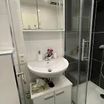 Neue Orchideen-apartments Im Haus