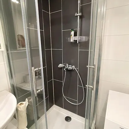 Neue Orchideen-apartments Im Haus * Бад-Бергцаберн